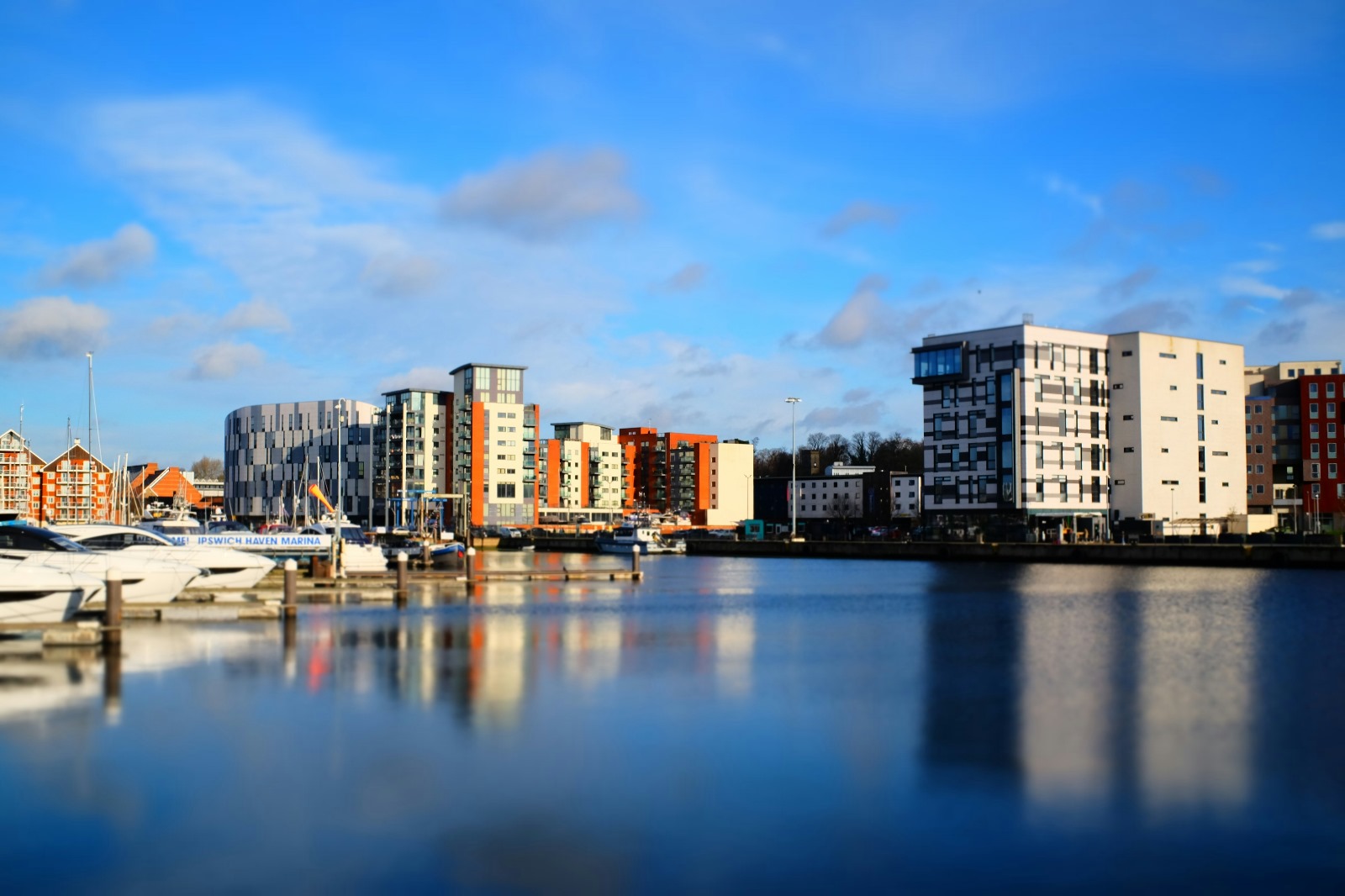 Car locksmith in Ipswich 24/7 | Phoenix Car Keys