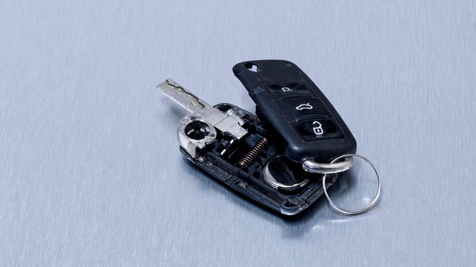 damage car key